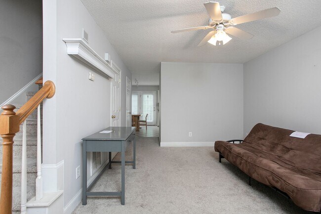 Foto del edificio - 2104 West Knox Street