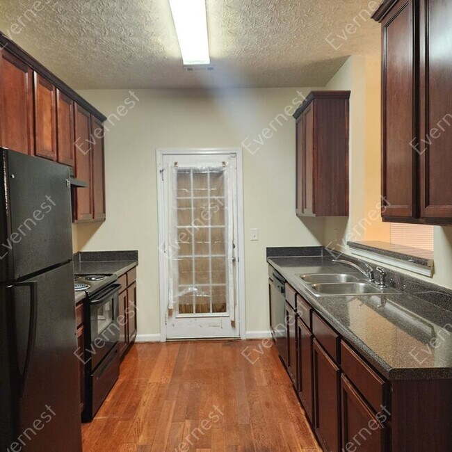 Building Photo - 4279 High Park Lane