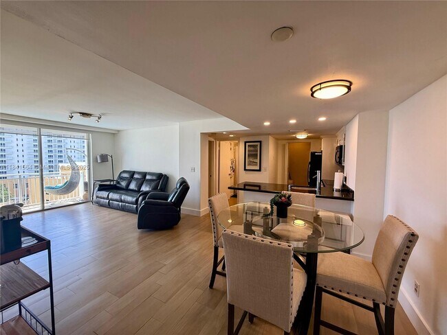 Foto del edificio - 770 Claughton Island Dr