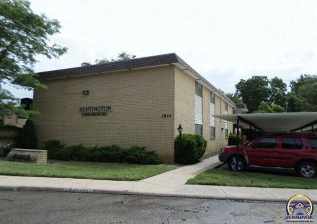 Building Photo - 2924 SW Lydia Ave