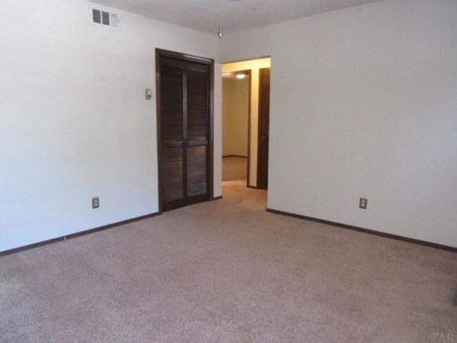 Foto del edificio - 2811 Langley Ave