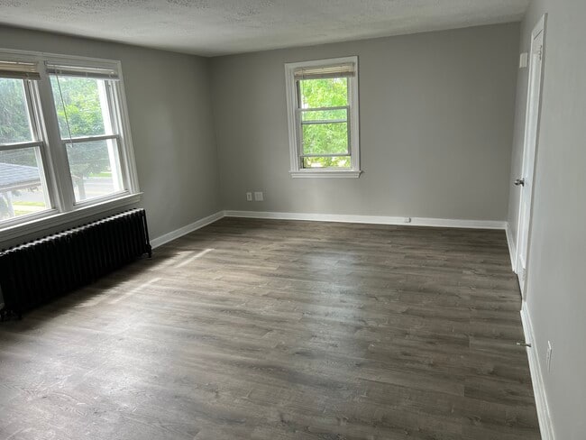 Building Photo - 420 Cinnaminson Ave