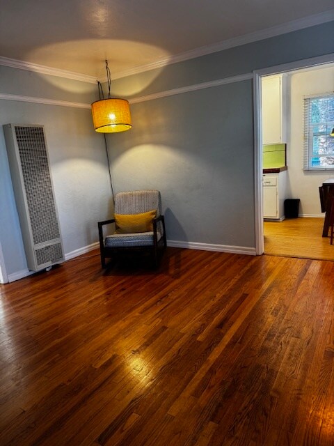 Foto del edificio - 4447 Dawson Ave