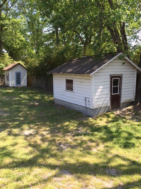 Building Photo - FUQUAY VARINA NC