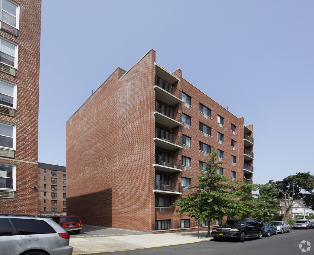 Foto del edificio - 34-12 146th St