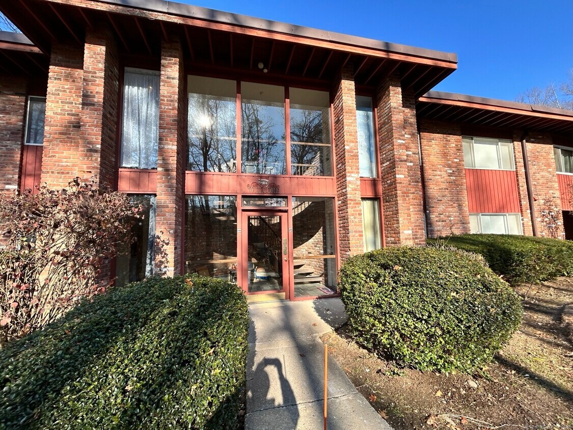 Foto principal - 126 Sherman Hill Rd