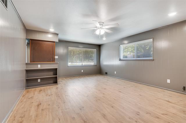 Building Photo - 121 S Cavender St