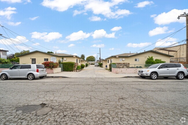 Building Photo - 13627 Lemoli Ave