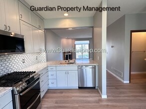 Building Photo - 15575 Junegrass Ln