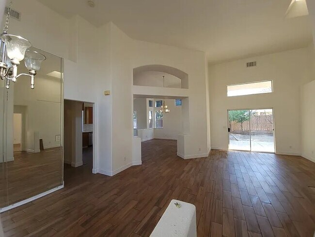 Foto del edificio - 5797 W Decatur Ave