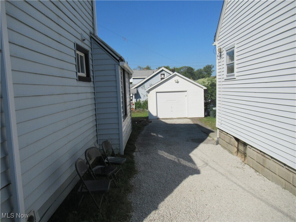 788 Mc Kinley Ave Bedford, OH 44146 – photo 4