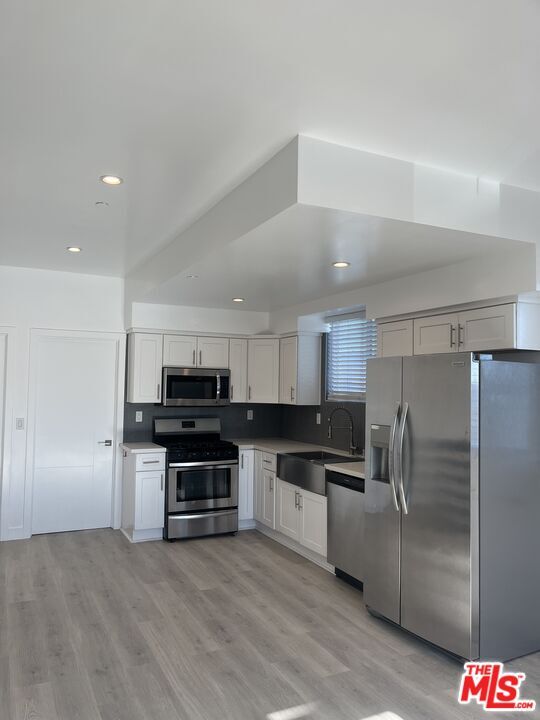 Foto del edificio - 642 N Manhattan Pl
