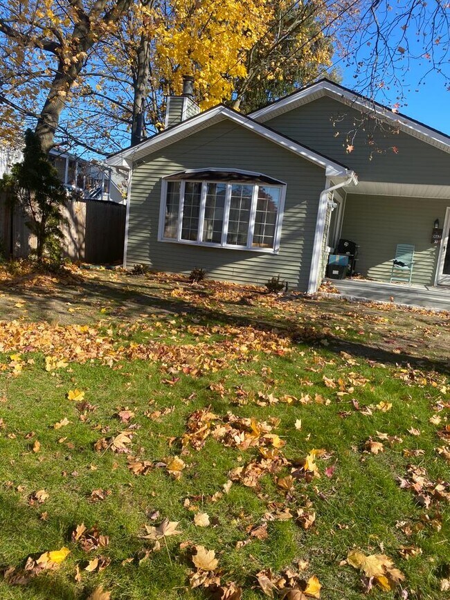 Foto del edificio - 16 Willowbrook Ave