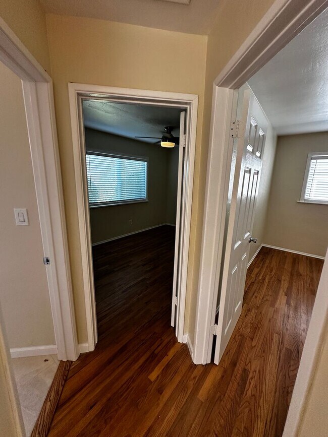 Foto del edificio - SILVER STRAND BLVD DUPLEX