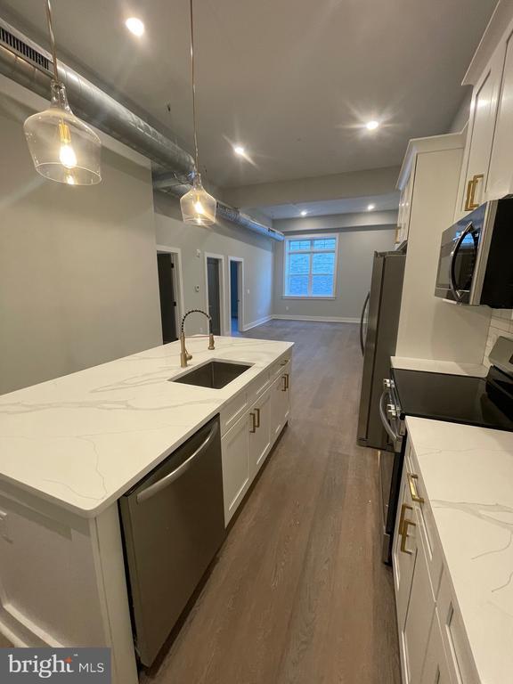 Foto principal - 6110 Ridge Ave