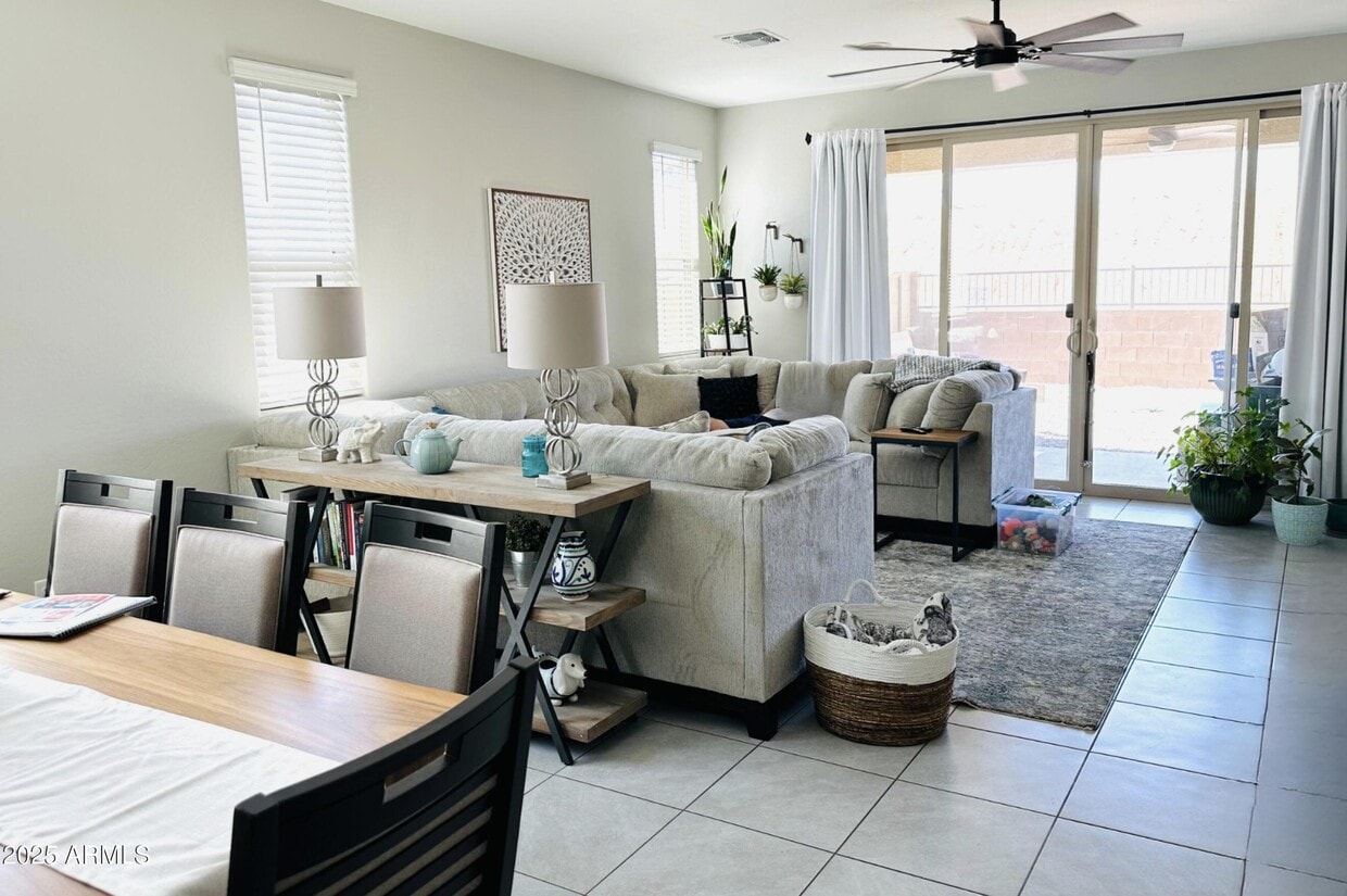 Foto del edificio - 18038 N Bell Pointe Blvd