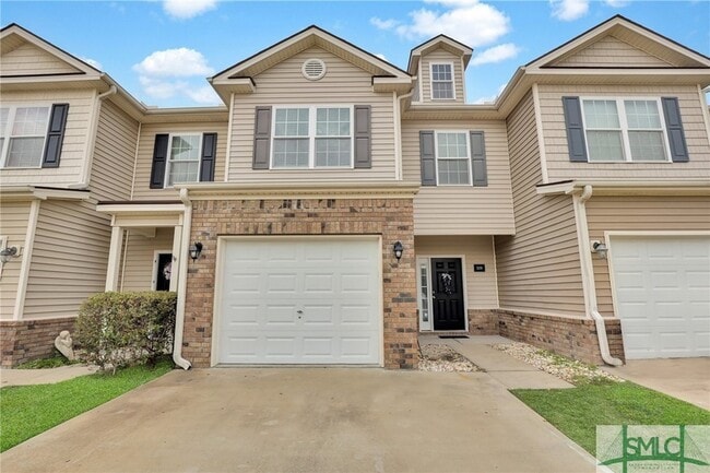 Building Photo - 320 Canyon Oak Loop