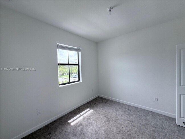 Foto del edificio - 13421 SW 287th Ter