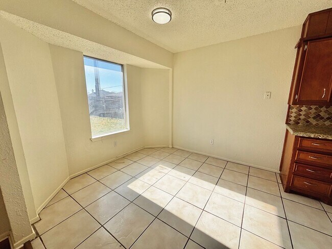 Foto del edificio - Freshly Remodeled 3 Bedroom 2 Bathroom Home in Frenship ISD