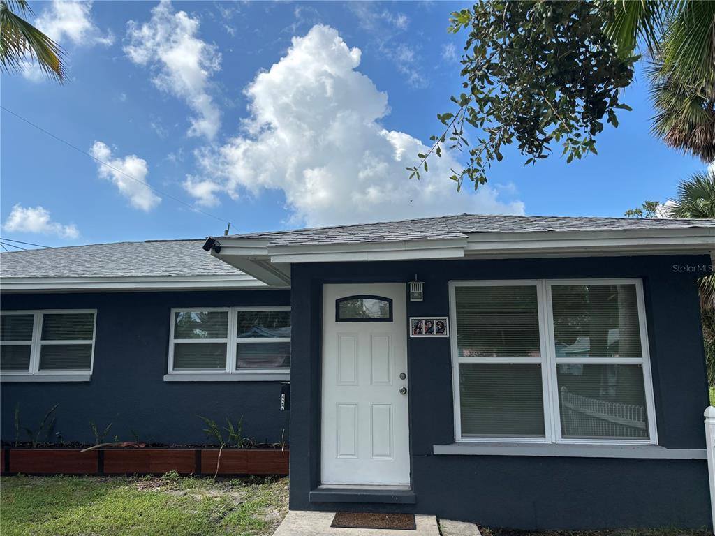 Foto principal - 422 15th Ave S
