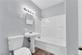 Building Photo - 3111 W 90th St