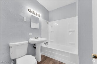 Building Photo - 3111 W 90th St