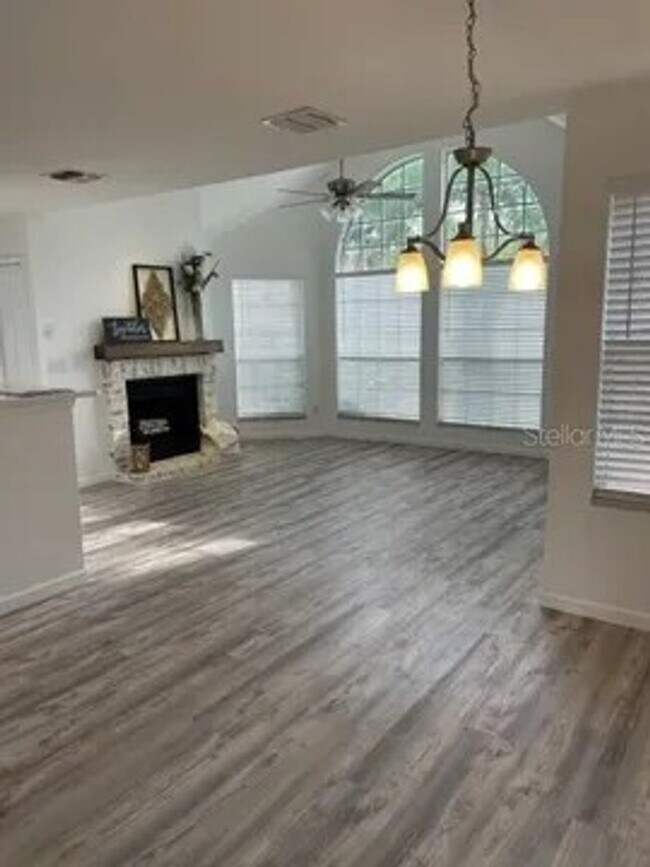 Foto del edificio - Charming Remodeled 2 Bed/2 Bath Condo in Altamonte Springs!