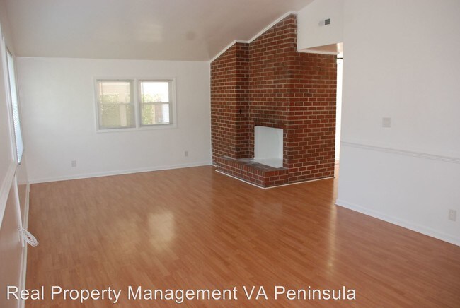 Foto del edificio - 3 br, 2 bath House - 103 Caran Road