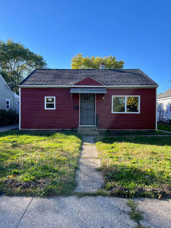 Building Photo - 261 N Kenmore St