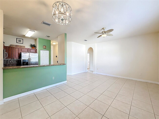 Photo - 2935 SE 1st Dr Apartment