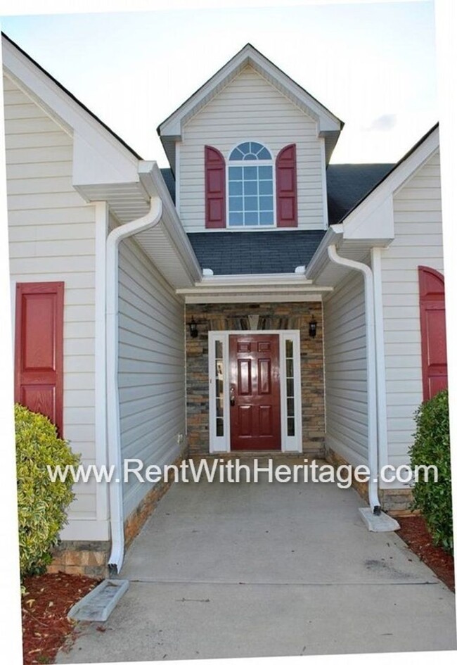 Building Photo - WOW!!!!!...PRETIGIOUS HOME IN WEST RIDGE S...