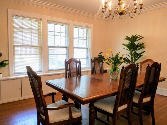 Foto del edificio - 3075 E Overlook Rd