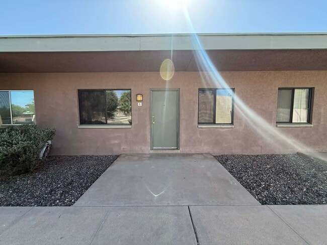 Photo - 1518 E Hedrick Dr (Tucson, AZ) Townhome