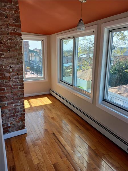 Foto del edificio - 1750 E 172nd St