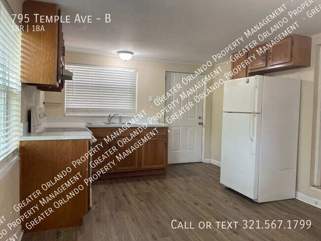 Building Photo - 1 bedroom, 1 bath Apartment in Orange City.