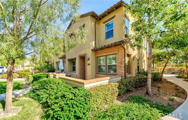 Building Photo - 2545 Almeria Ln