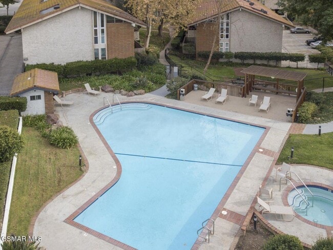 Building Photo - 31550 Agoura Rd