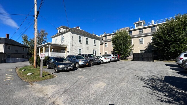 Building Photo - 8 Mathes Terrace