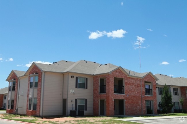 Building Photo - ARBOR OAKS