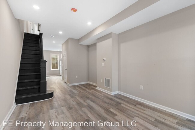 Building Photo - 2 br, 1.5 bath House - 531 N Belnord Ave