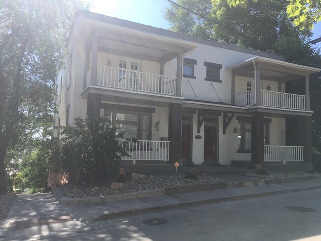 Building Photo - 301 N. Almond Street #5
