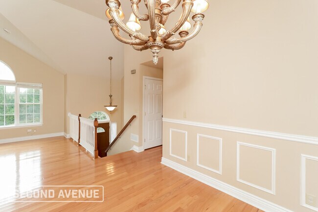 Foto del edificio - 179 Edgewater Dr