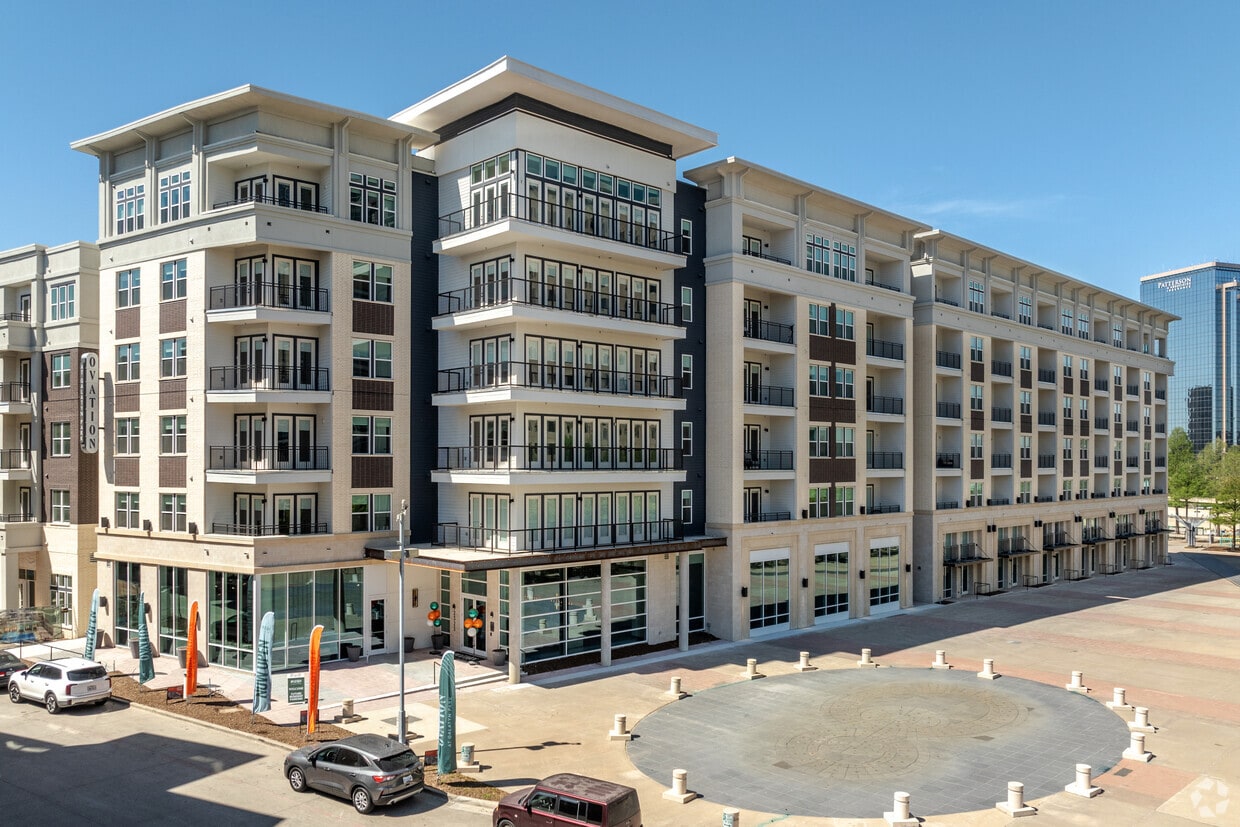 Primary Photo - Ovation at Galatyn Park