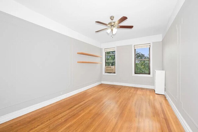 Foto del edificio - Renovated 1 Bedroom 1 Bathroom