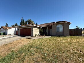 Building Photo - 4500 Thira Way