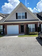 Building Photo - 803 Landing Dr