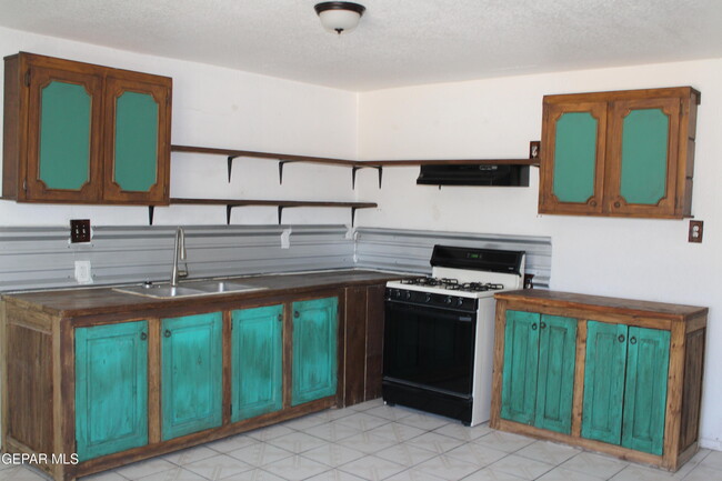 Foto del edificio - 1368 Reid Rd