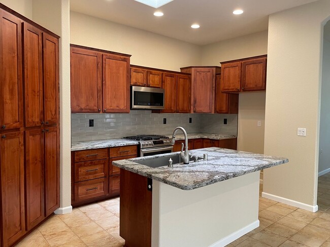 Foto del edificio - Empire Ranch Folsom Home