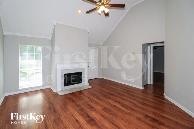 Foto del edificio - 5659 Blackburg Dr