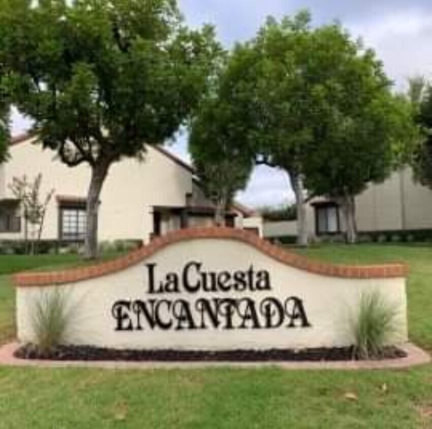 La Cuesta Encantada Community - 532 San Marcos Rd